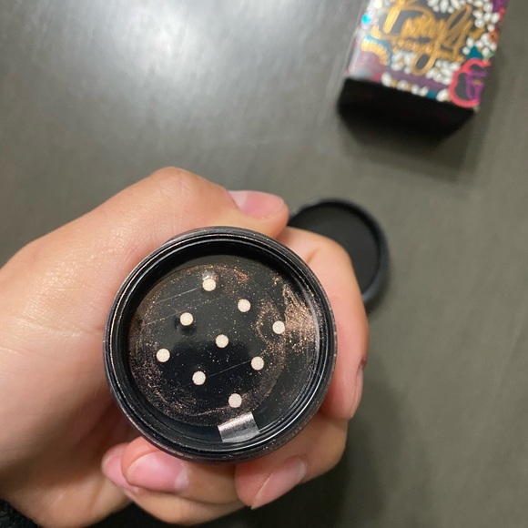 Becky G X ColourPop Loose Highlighter Powder Princesa - Picture 4 of 4